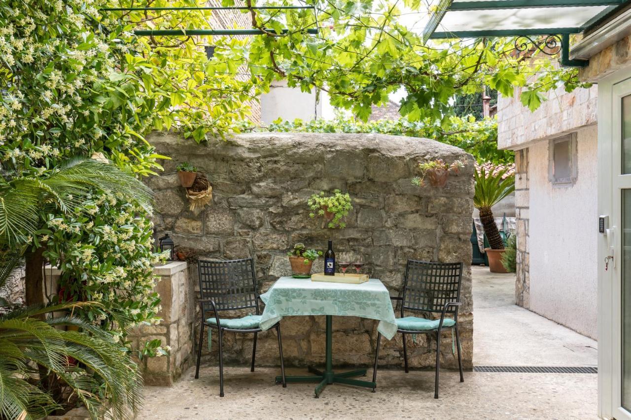 Luxury Apartment Silvana With Beautiful Garden Split Exterior foto